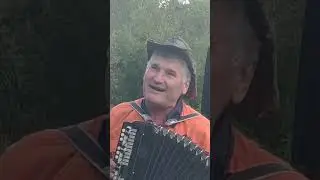 А хрен дождетесь, между прочим!