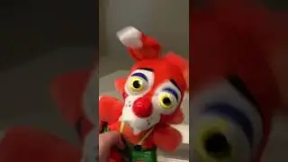 Hold on…#fivenightsatfreddys #fnaf #plush #funny