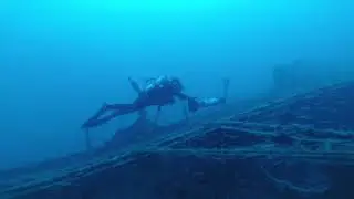 Exploration dive on a virgin Coaling shipwreck