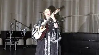 J. S. Bach Lute Suite a - minor BWV 995 - Courante played by Hedvika Švendová on 8strings guitar