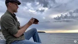 0042 Hand built plate by the ocean