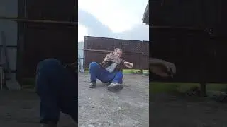 Самооборона против двух встречных.