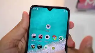 Mi A3: Insert SIM and SD Card