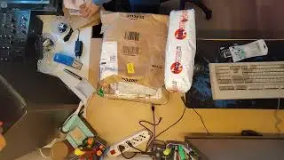 Un mega unboxing tra prodotti nuovi e usati elettronici e informatici!