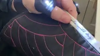 Light you your Needle Gloves