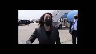 kamala harris doesn't wipe