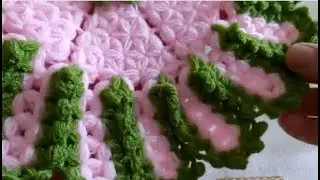 BU GÜZEL MODELİ BENCE ÖRÜN((YAKIN ÇEKİM))