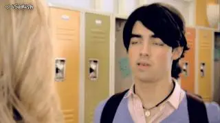;; everybody thinks joe's hot! ♥