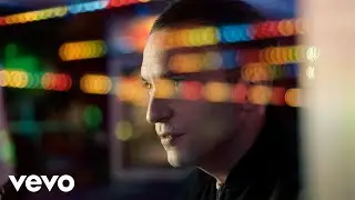chien noir - Julia (Clip officiel)