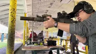 Mark Reaches Out (MK18 MOD 1 + SureFire 556-RC2 + Elcan SU230)