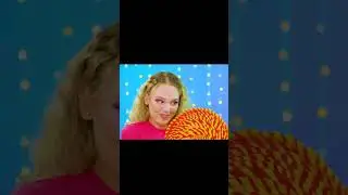 девочка застряла на леденце