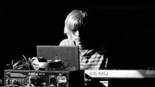 Foreground set - Stranger