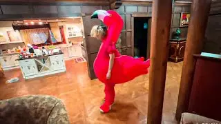 У РОСТИКА САМЫЙ МОДНЫЙ КОСТЮМ