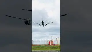 Авиалайнер ✈️ Аэрофлота идет на посадку