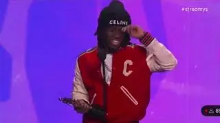 Kai wins streamer of the year award 🏆