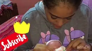 CAMBIANDO LA ROPA DE MI BEBÉ REBORN  🍼