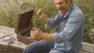Баба Вика, Слушай!