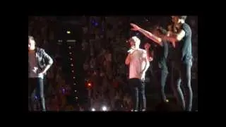 One Direction - TWITTER QUESTIONS - TMH Tour @ Munich,Germany 17/5/13