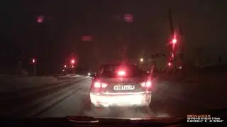 Женщина за рулем