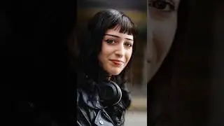 Are those eyes real? 