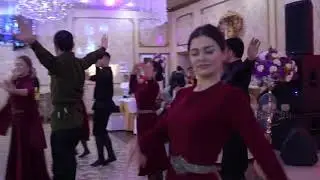 Красивый танец на свадьбе💃🏼