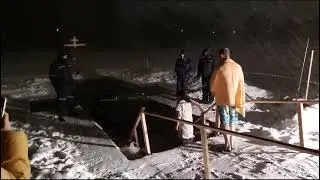 Крещенские купания в Сарове традиционно прошли на пруду Боровое