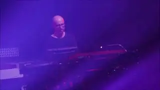 SCHILLER — RUBINROT (Zeitreise Live)