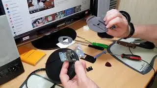 How to disassemble the Samsung EP-PG950B charger
