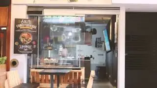 Lounge Food