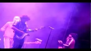 La Vela Puerca - Sigo creyendo [Estadio G.E.B.A.]
