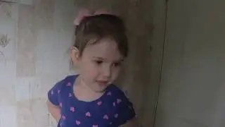 Алиса пытается ПРИГОТОВИТЬ БЛИНЧИКИ