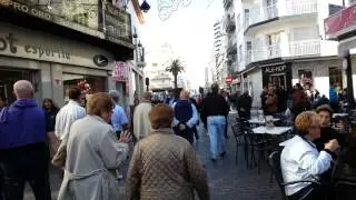 Paul Rutter & Phillip Gibson - A walk through Benidorm old town...