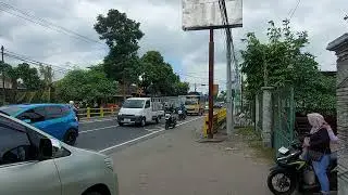 Hati hati lewat sini