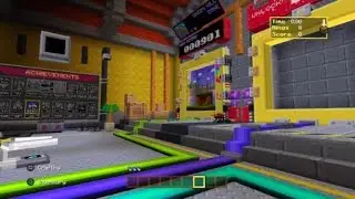 Playing as Sonic in minecraft!