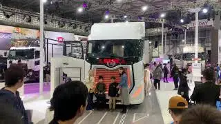ទៅមើលគេតាំងពិពណ៏