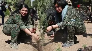Bi Boneya 4'ê Nîsanê Şervanên YPJ'ê Dar Çandin