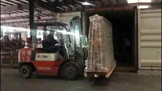A day of loading in Nabel Ceramics factory