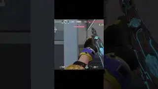ЧТОоО? В СПИНУ сложнее попасть🤬 #valorant #valorantclips #валорантмоменты #valorantgaming