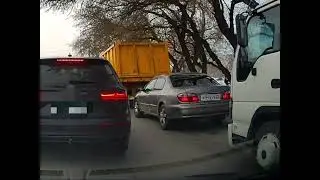 Ну а почему должно быть мерзко только окружающим?)