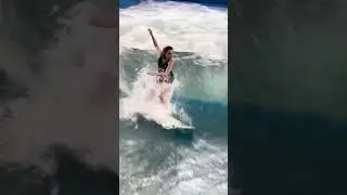 Падения могут быть веселыми 🤪 Особенно в окружении друзей✨ #indoorsurfing #surfing #серфинг #surf