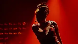 Mylène Farmer - L'Âme-Stram-Gram (Stade de France Live)