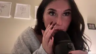 ASMR | Sleepy Whisper Ramble 🛌😴 (tapping, mouth sounds, hand movements)