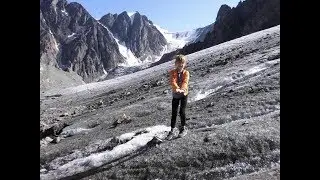 Алтай. Северо-Чуйский хребет. Актру. Марс. Гейзерное озеро.