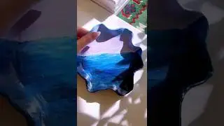 Самодельная тарелка из глины. Рисую море акрилом