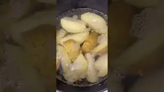 Cooking#potato#world#youtubeshorts#food#westindies#india#coooking#fyp#asmr#america#boiling#uk#love