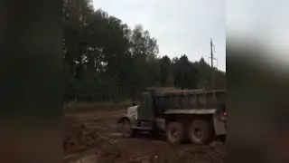 Tatra 815 vs Kraz 256 B1