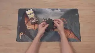 Dragon Shield Non-Glare sleeves - The perfect tournament sleeve