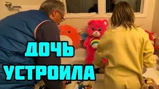 ЗАСТУКАЛ В ОБУВИ ДОМА С ПОДРУЖКОЙ