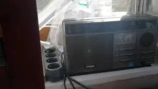 Сейчас по радио))