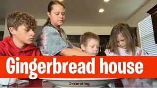 Vlogmas Day 5 Decorating a Gingerbread House